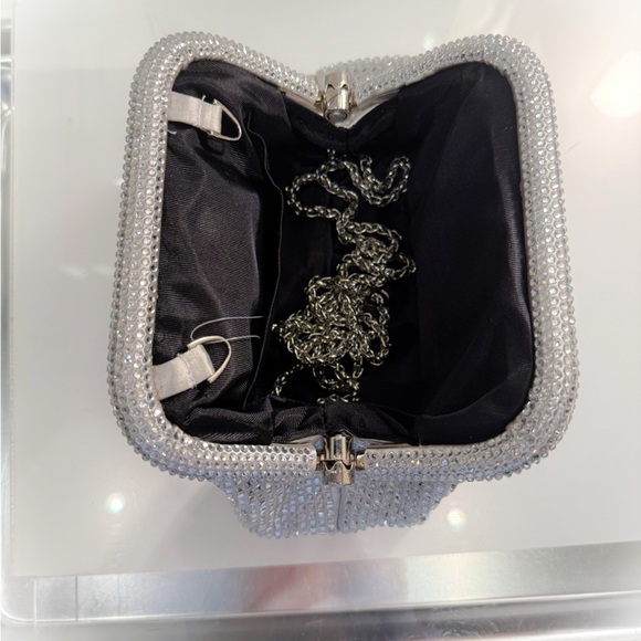 Elegant Silver Crystal Embellished Clutch Bag